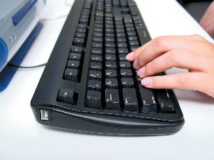 Half QWERTY Keyboard using left hand