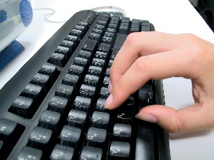 half qwerty keyboard with right hand use